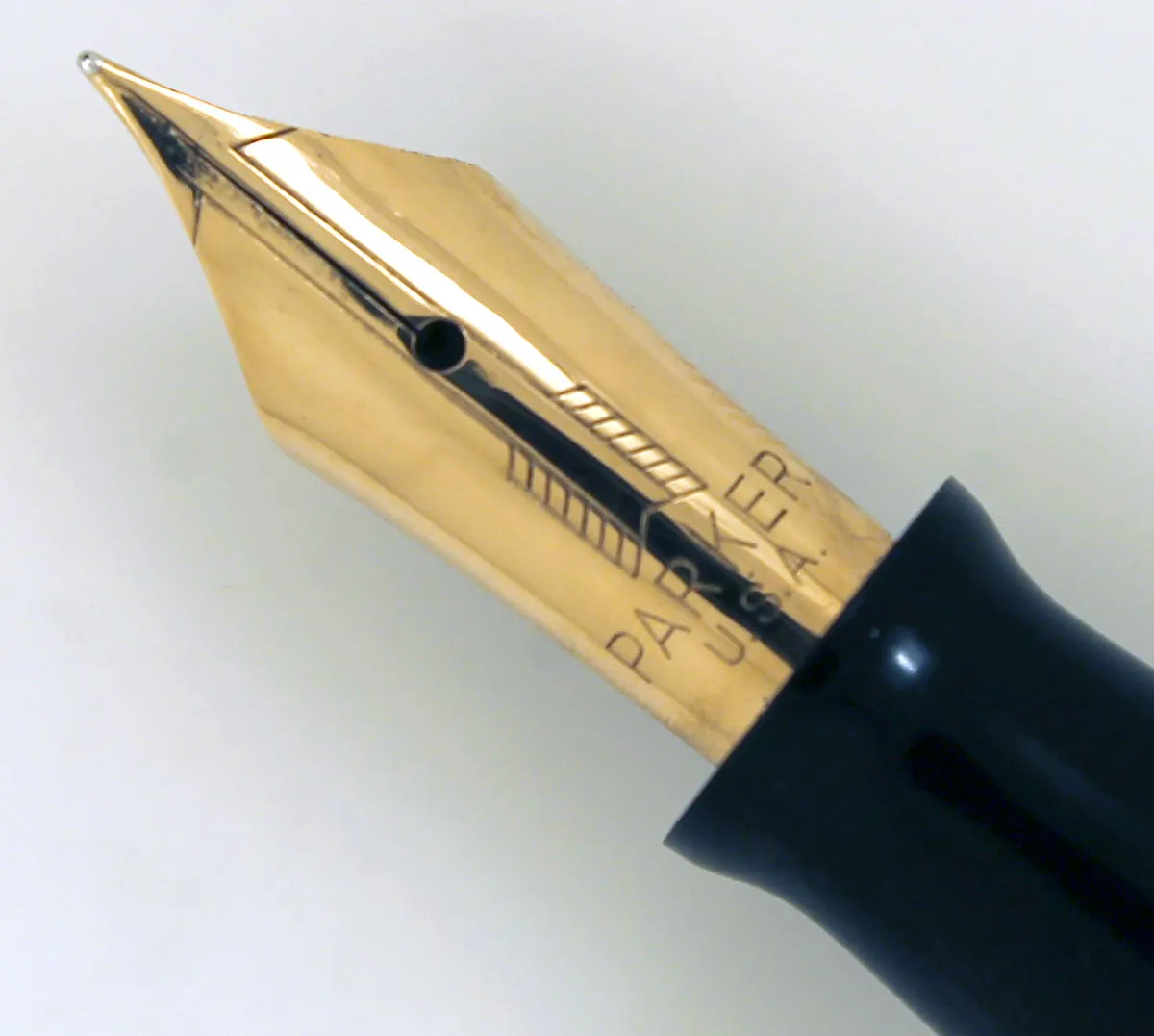 1944 PARKER AZURE PEARL VACUMATIC MAJOR FOUNTAIN PEN NEAR MINT CONDITION AND RESTORED