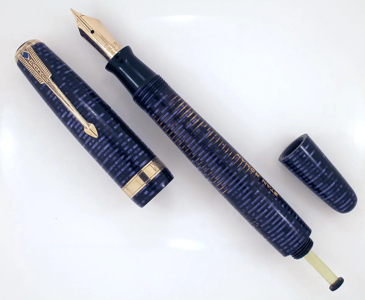 1944 PARKER AZURE PEARL VACUMATIC MAJOR FOUNTAIN PEN NEAR MINT CONDITION AND RESTORED