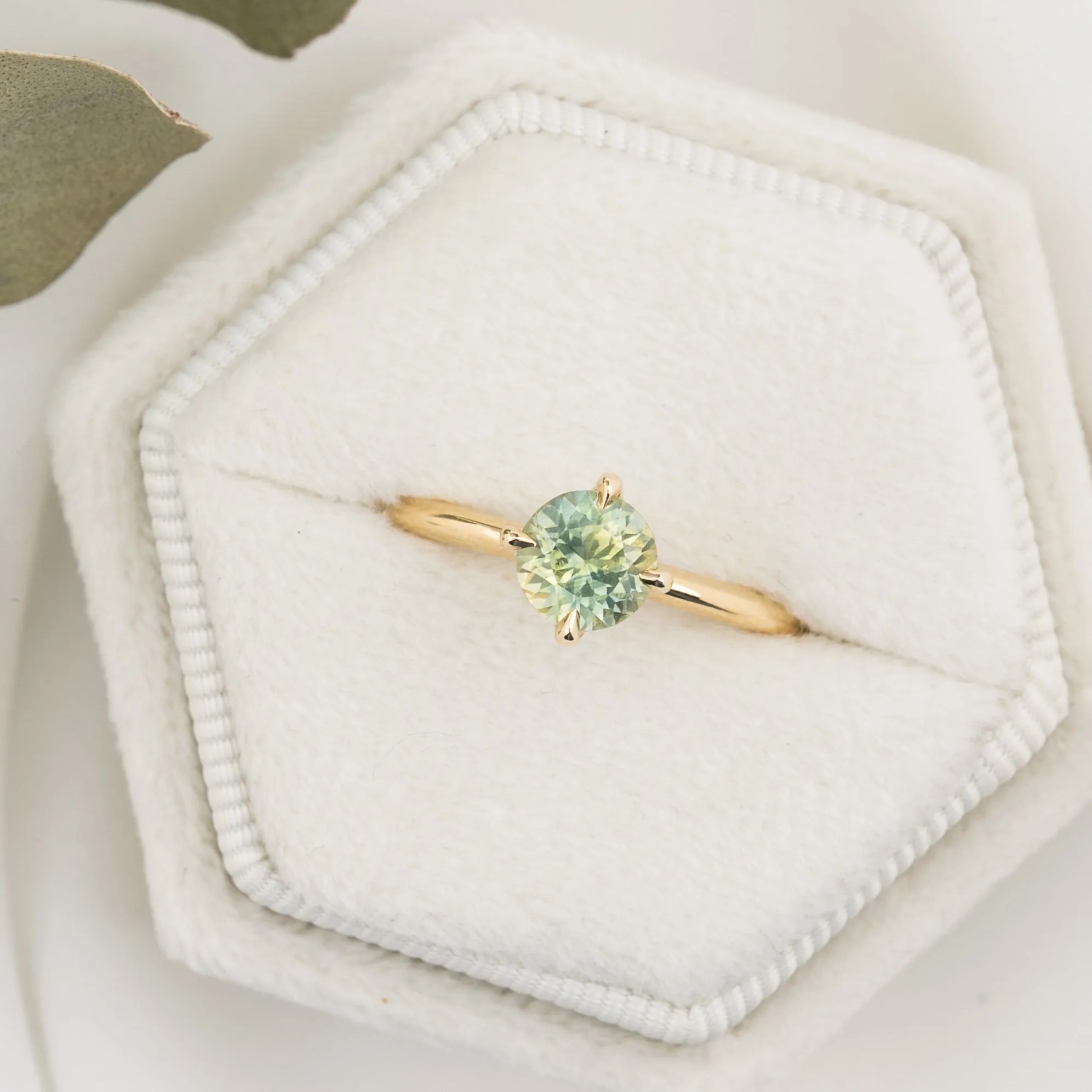 Alice Ring 1.08ct Parti Green Yellow Round Montana Sapphire, 14K Yellow Gold (One of a kind)