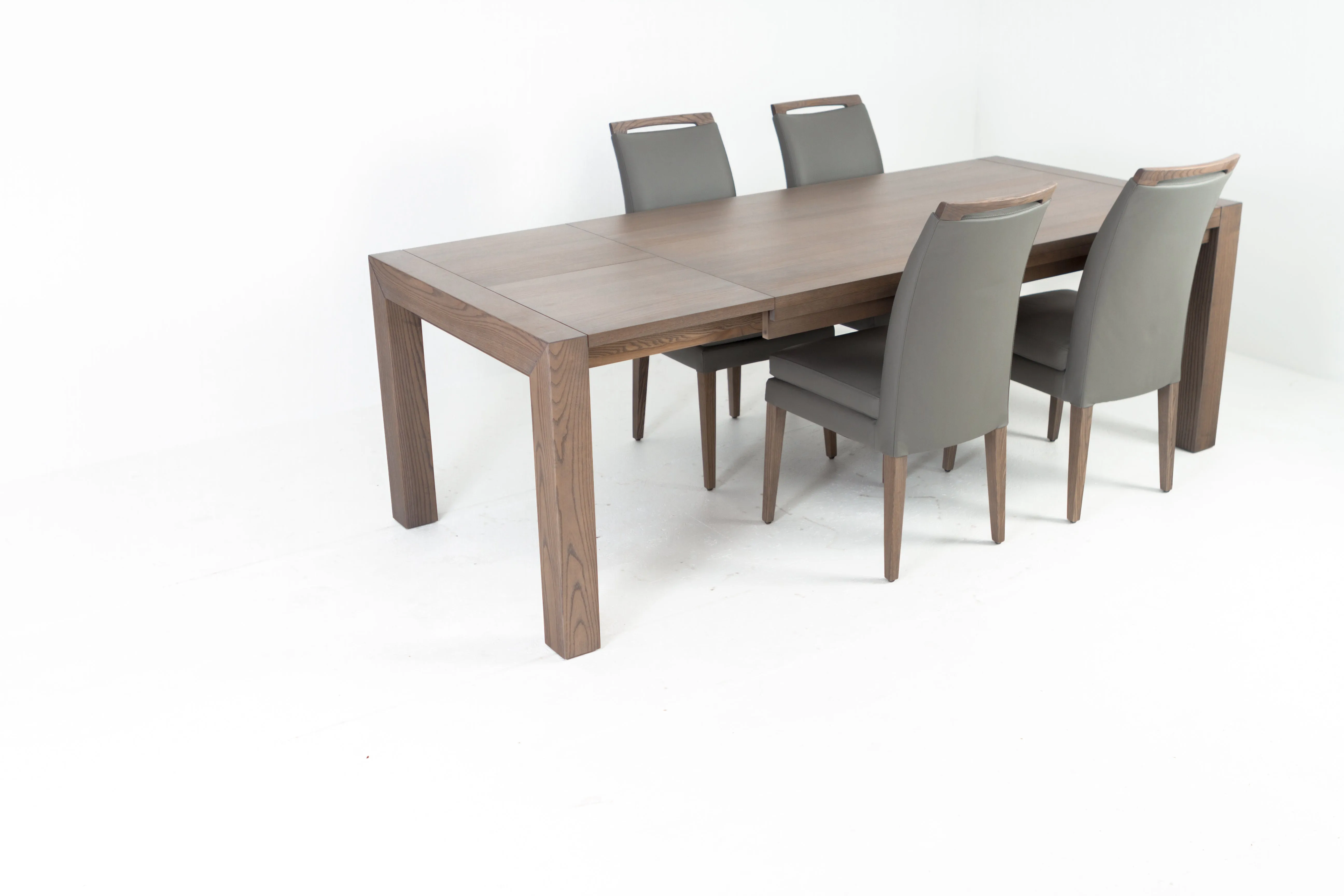 RHINE ASH GRAY TABLE WITH 4 ELKE GRAY LEATHER CHAIRS Dining Room Set