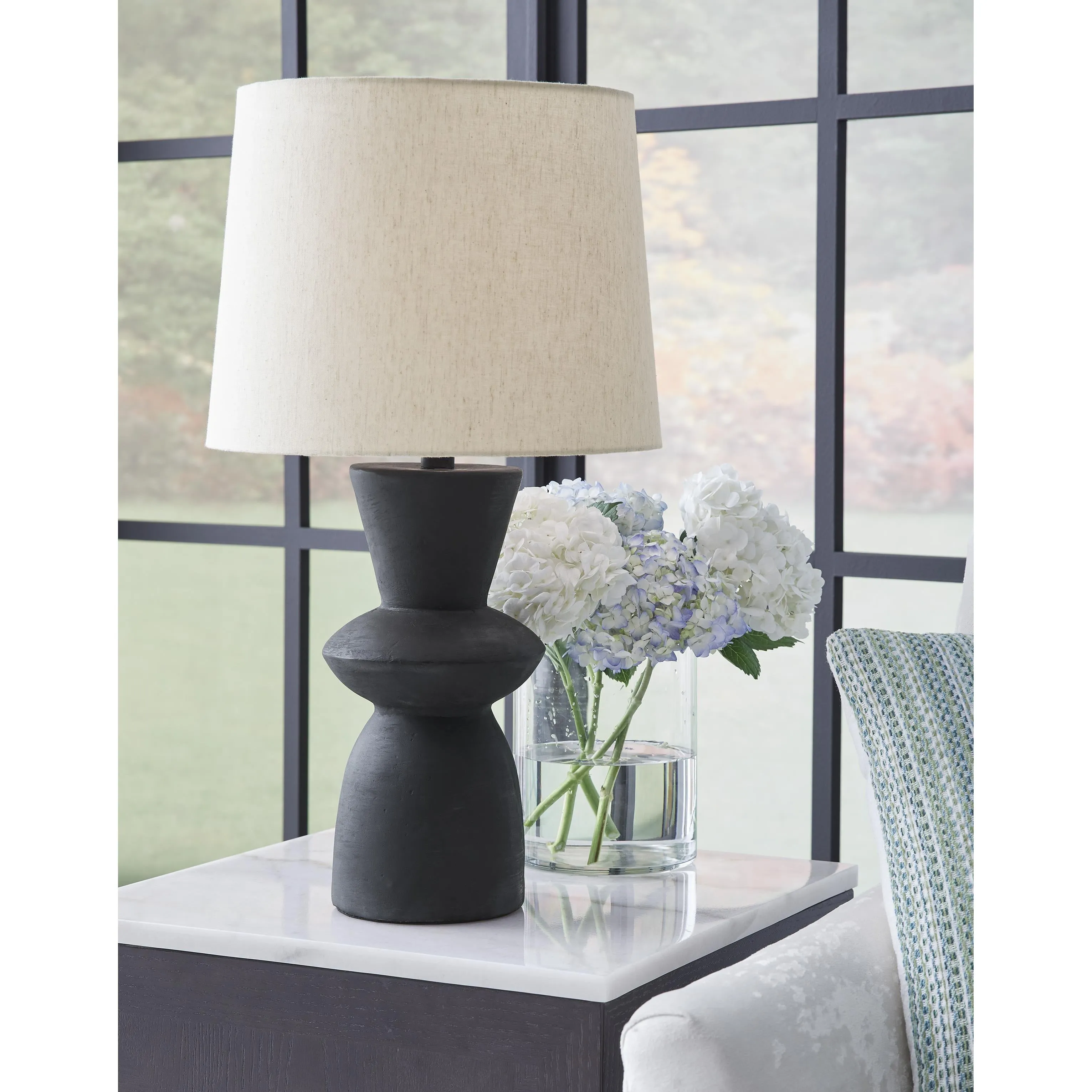 Signature Design by Ashley Scarbot Table Lamp L243354