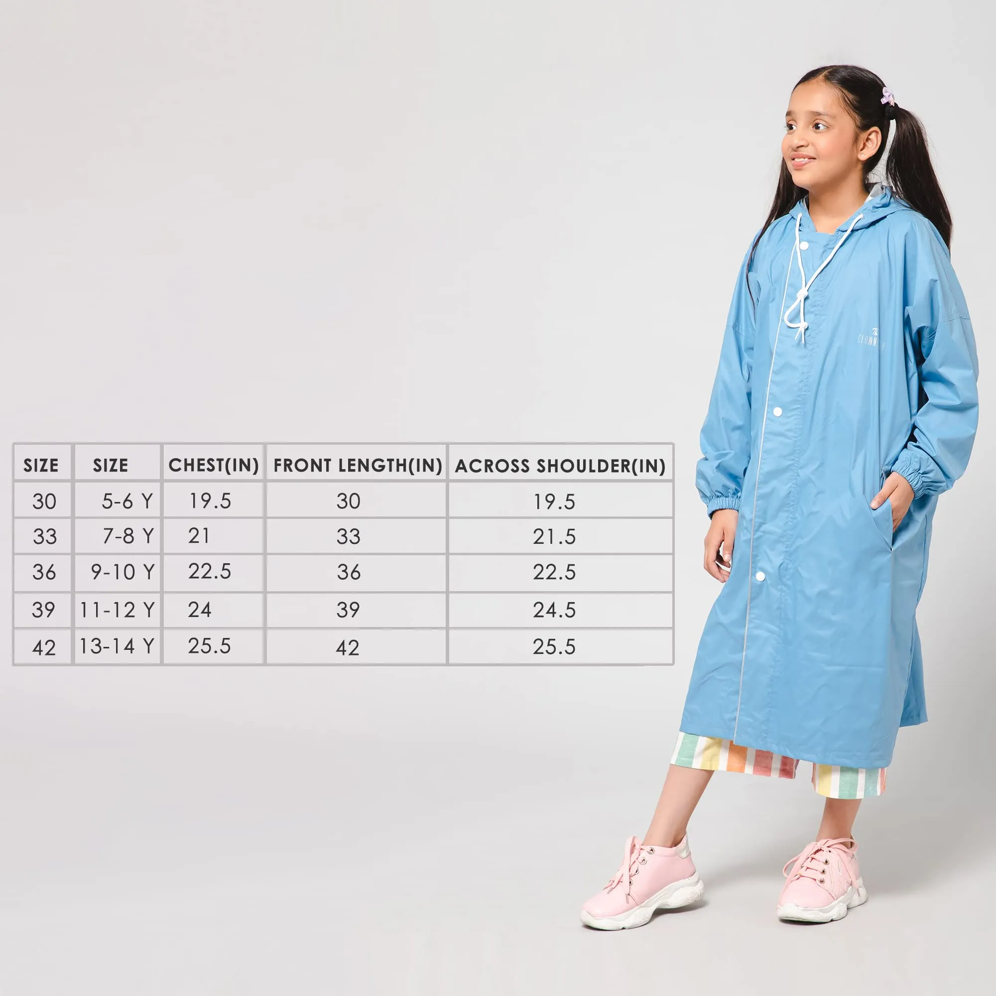 THE CLOWNFISH Cloud Chaser Series Kids Raincoat Waterproof Polyester Double Coating Reversible Longcoat with Hood and Reflector Logo at Back. Printed Plastic Pouch. Kid Age-13-14 years (Skyblue)