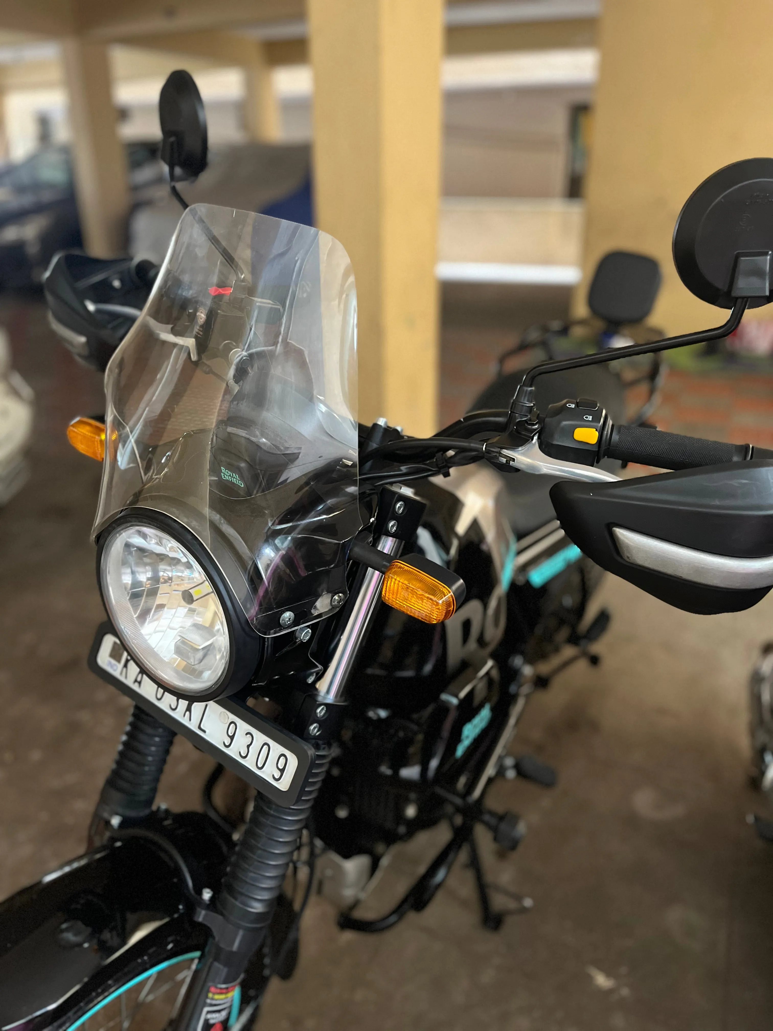 Touring windshield for himalayan 411 (CLEAR)