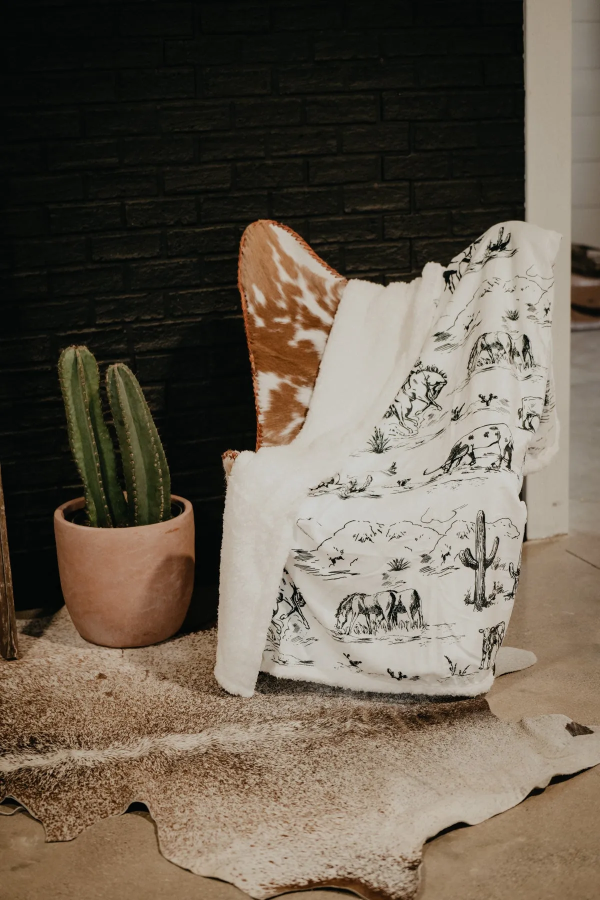 Western Printed Sherpa Throw (6 Patterns)